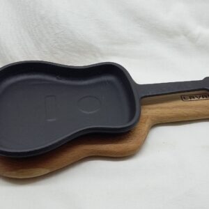 Kytara - litinový talíř s dřevěným podstavcem